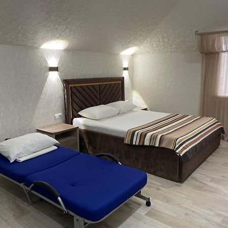 库斯塔奈 Гостинично-Банный Комплекс Майами Люкс酒店 外观 照片